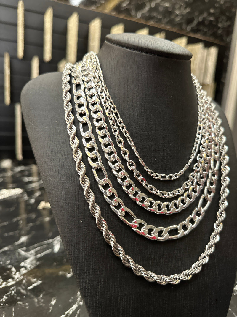 5 correntes e 5 anéis em prata 925