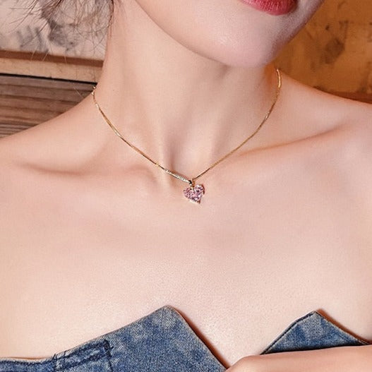 Colar Dourado Pingente Coração Rosa