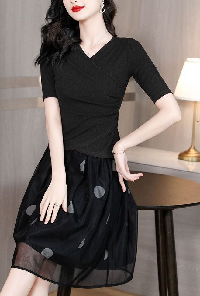 Conjunto Parisiense™ de Blusinha com Decote Cruzado + Saia Dupla Camada / O Campeão em Deixar Qualquer Mulher Muito Bem Vestida!