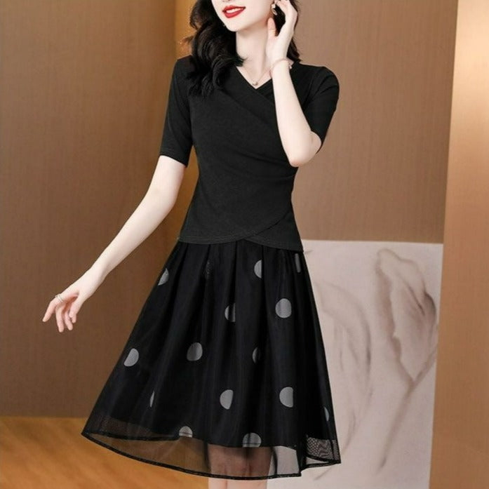 Conjunto Parisiense™ de Blusinha com Decote Cruzado + Saia Dupla Camada / O Campeão em Deixar Qualquer Mulher Muito Bem Vestida!