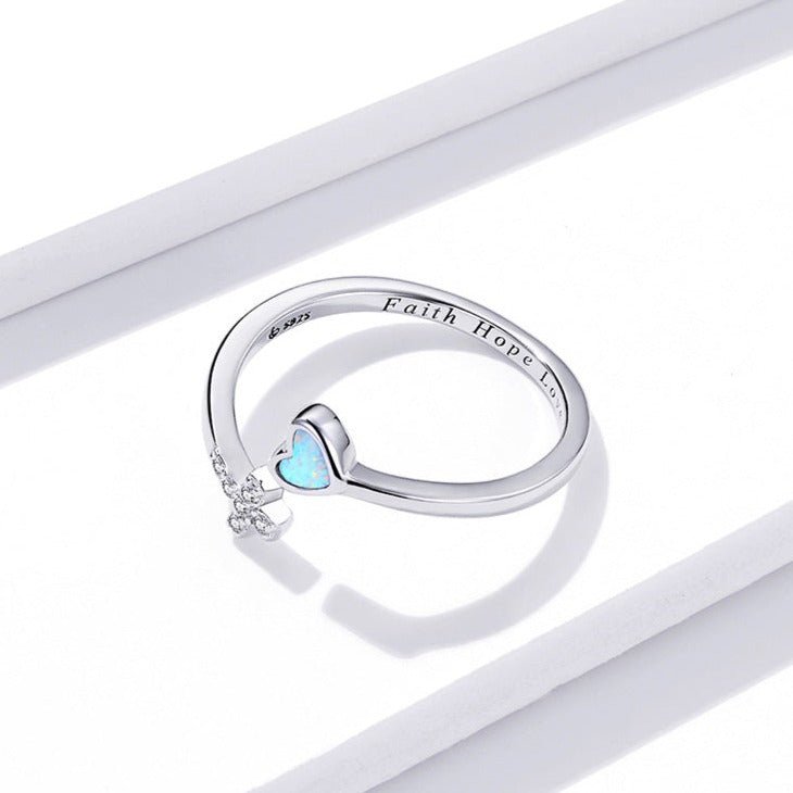 Anel Ajustável Cruz e Coração de Opala Prata