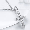 Colar Cruz com Pedras de Zircônia