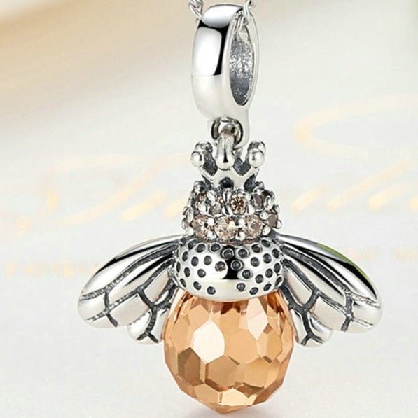 Colar Abelha Rainha em Prata 925