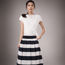 Conjunto Beleza Pura™: Saia com Listras Notáveis e Blusa Elegante!